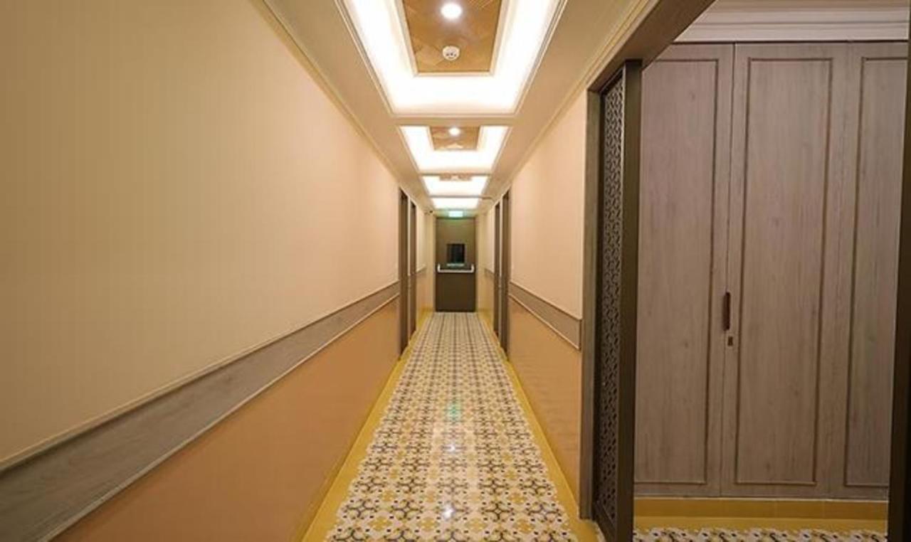 Fabhotel Prime Hampton By Ic'S Noida Esterno foto