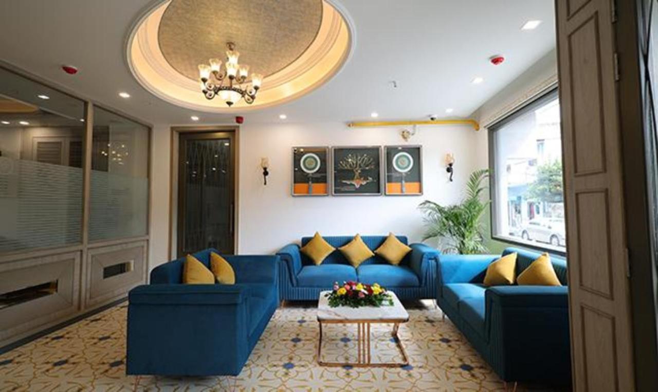 Fabhotel Prime Hampton By Ic'S Noida Esterno foto